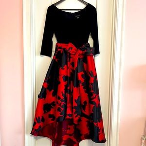 EUC R&M Richards Black and Red Dress Size 6